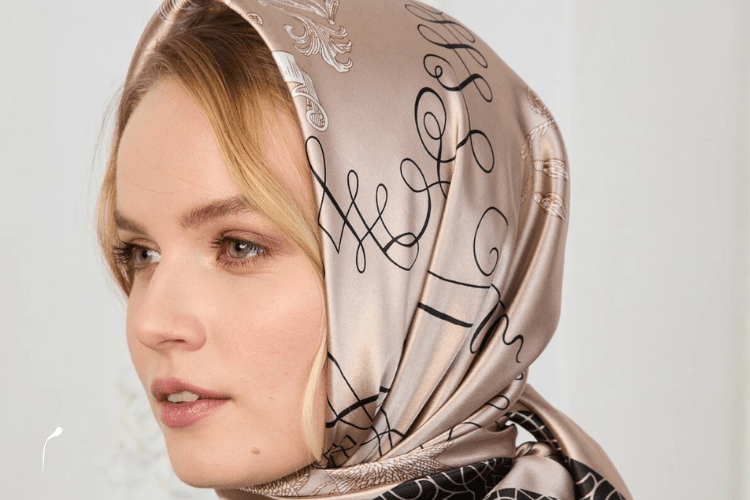 بررسی انواع روسری ابریشمی و مدل های بستن آن 4 انواع روسری ابریشمی